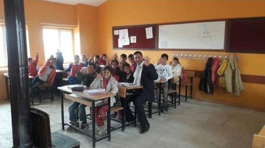 Ak Partili Yıldırım&ccedil;akar&rsquo;dan Okul Ziyaret