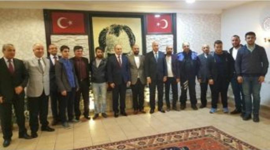 Emniyet M&uuml;d&uuml;r&uuml; Artunay, Diriliş 50 Taraftar Grubu İle Buluştu