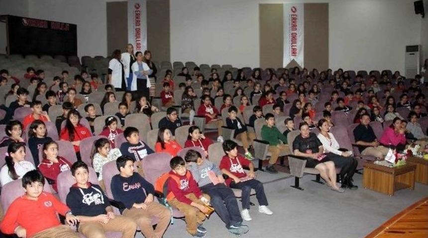 &Ouml;ğrenciler, Fransız Yazar İle D&uuml;ş&uuml;nme Egzersizi Yaptı