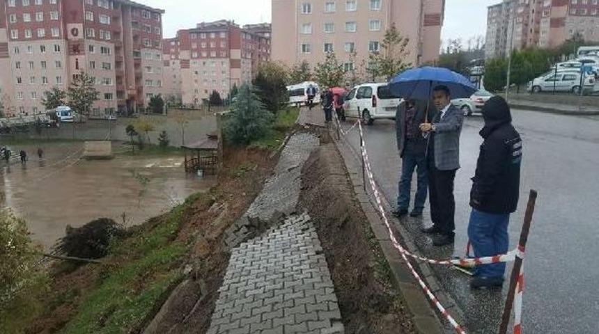 Ordu'da Okulun Bah&ccedil;e Duvarı &Ccedil;&ouml;kt&uuml;