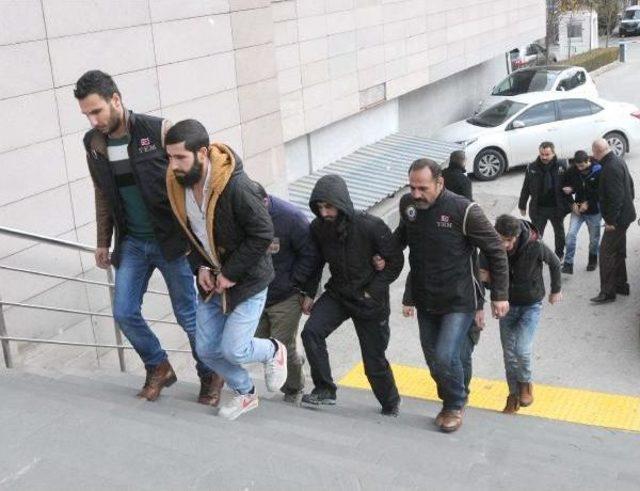 Eskişehir de Yakalanan El Nusra &Uuml;yesi 5 Kişi Adliyeye Sevk Edildi 1