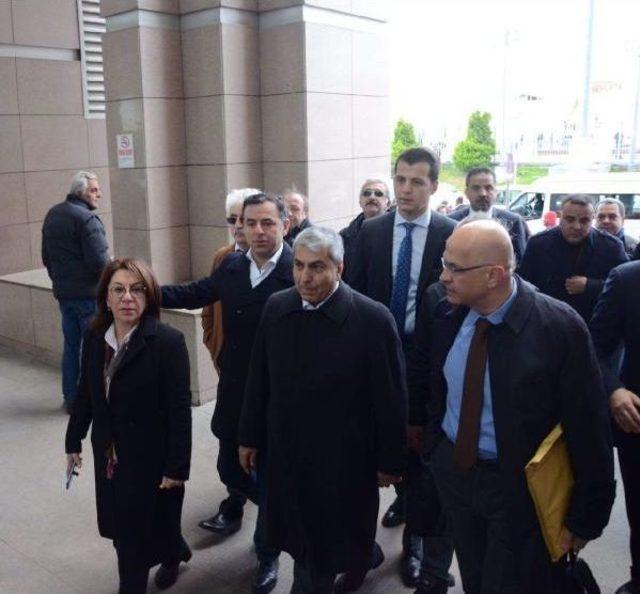 Chp Milletvekili Enis Berberoğlu Ilk Kez Hakim Karşısına &Ccedil;ıktı 3