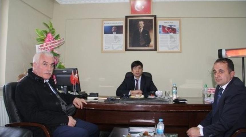 Kaymakam &Ouml;zt&uuml;rk&rsquo;ten M&uuml;d&uuml;r Samsa&rsquo;ya Ziyaret