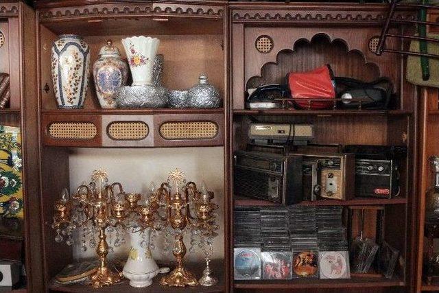 (&ouml;zel Haber) Eski Eşyalar &lsquo;eskici Baba&rsquo;nın D&uuml;kkanında Değer Buluyor 2