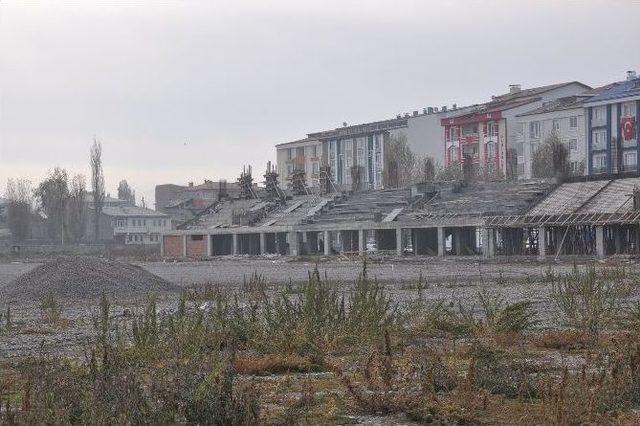 Kars Şehir Stadyumun Yapımı Yılan Hikayesine Döndü