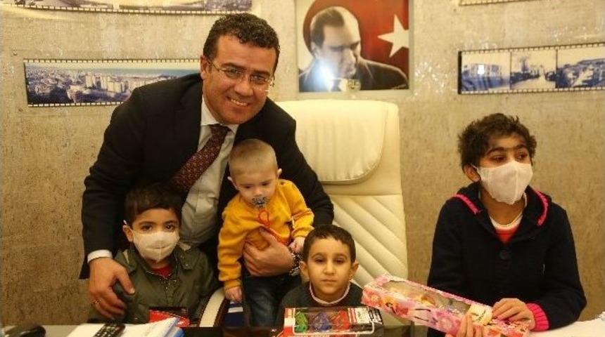 Taş&ccedil;ı, L&ouml;semili &Ccedil;ocukları Ağırladı