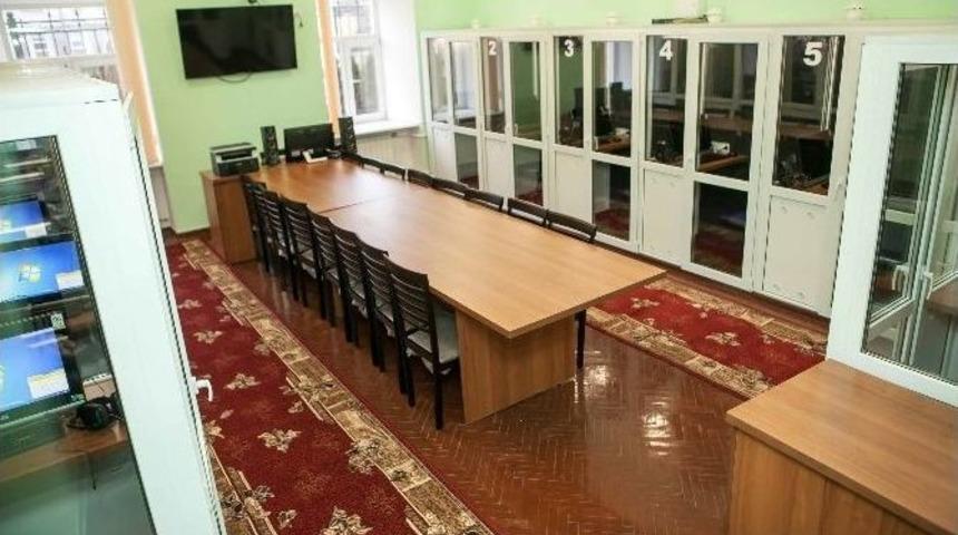 Tika&rsquo;dan Ukrayna&rsquo;da &Uuml;niversiteye Yabancı Dil Laboratuvarı