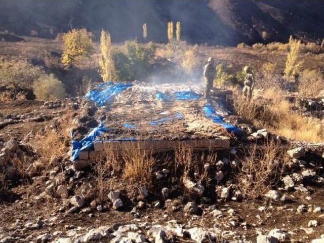 Hakkari Kırsalında Pkk'ya Ait Kaçak Sigaralar Yakalandı