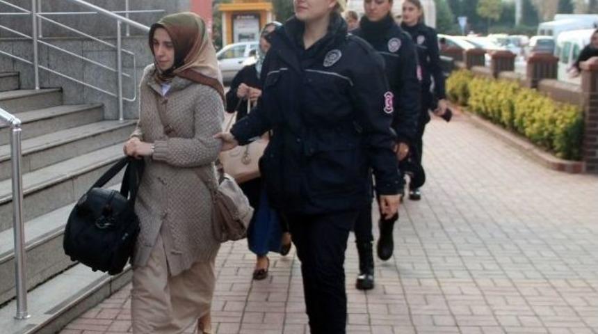 Fet&ouml;&rsquo;n&uuml;n Kadın &Ouml;ğretmenleri Adliyeye Sevk Edildi