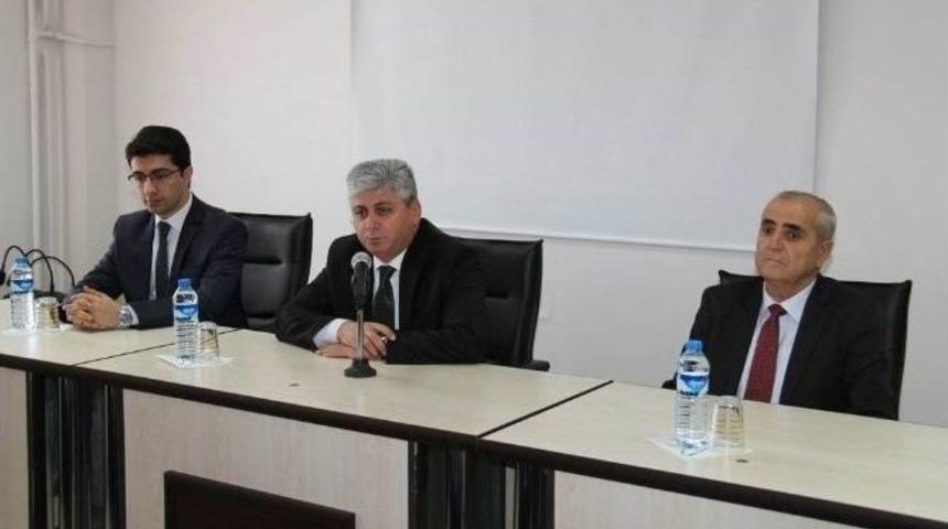 Vali Rahmi Doğan, Akyaka&rsquo;da Muhtarlarla Bir Araya Geldi