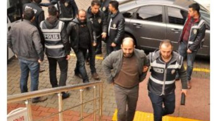 Zonguldak'ta 7'si Doktor 9 Kişi Fet&ouml;'de Adliyede