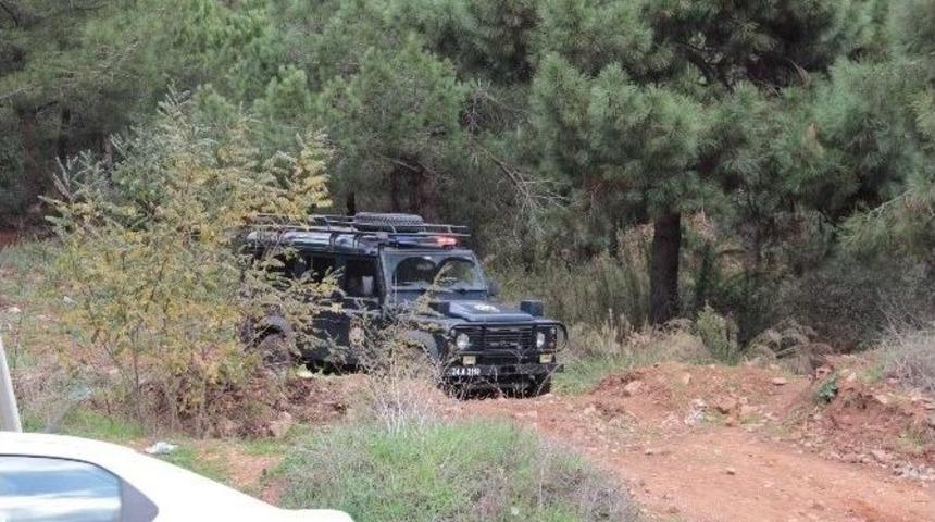 Kartal Ve Sultangazi&rsquo;de Ormanlık Alanda Polis Uygulaması