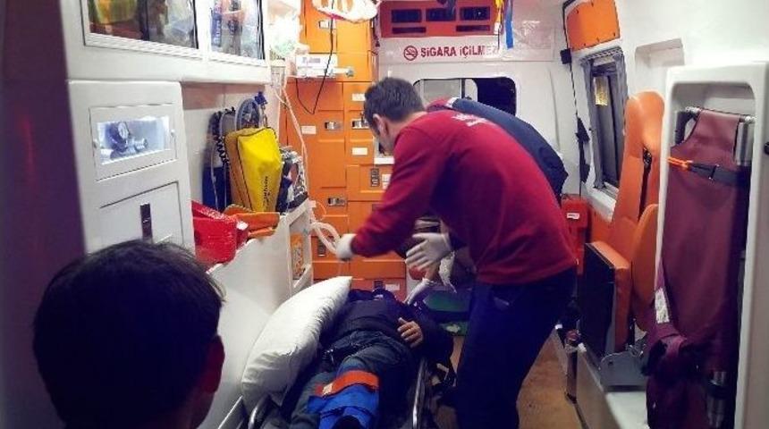 İşe Giderken Otomobil &Ccedil;arpıp Ka&ccedil;tı