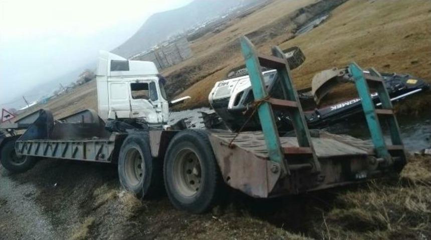 Ardahan&rsquo;da Trafik Kazası: 2 Yaralı