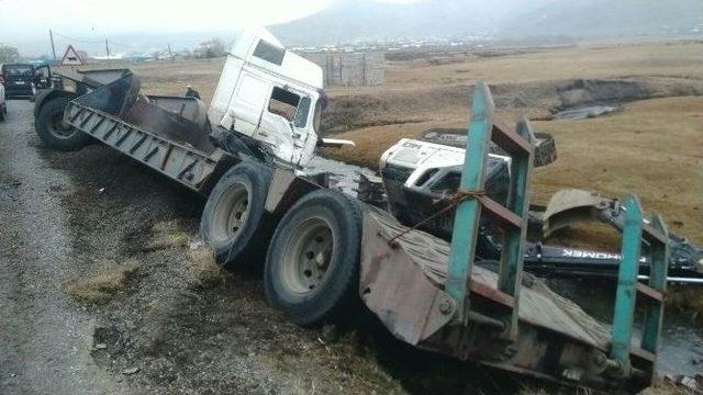 Ardahan’da Trafik Kazası: 2 Yaralı