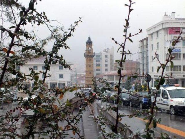 Yozgat a Mevsimin Ilk Karı Yağdı. 1