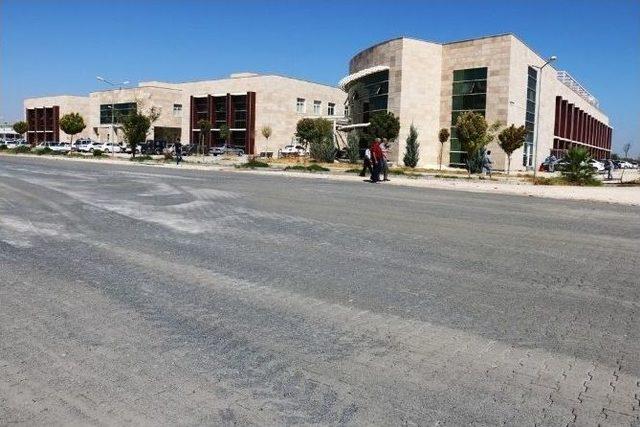 Başhekimden Gerger’den Belediye Başkanı Ayhan’a Teşekkür Plaketi