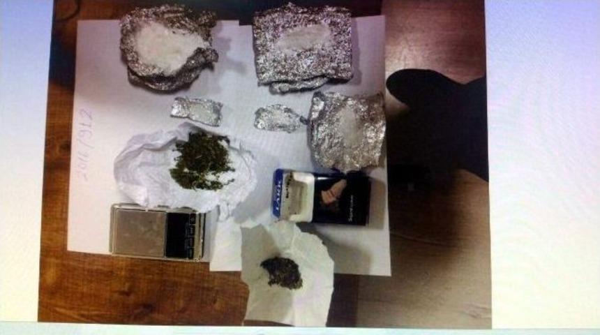 Kayseri&rsquo;de Uyuşturucu Operasyonları: 5 G&ouml;zaltı