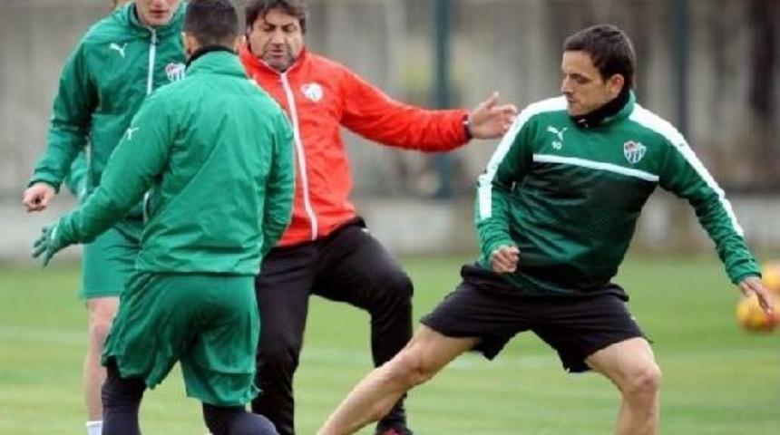 Bursaspor&rsquo;Da Neşeli &Ccedil;alışma