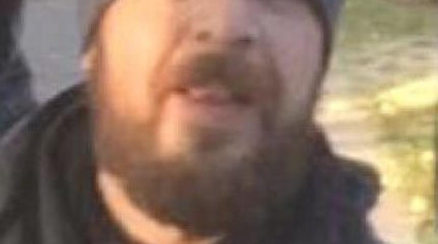 Parkta Sabah Y&uuml;r&uuml;y&uuml;ş&uuml; Yaparken Otomobil Altında &Ouml;ld&uuml;(2)