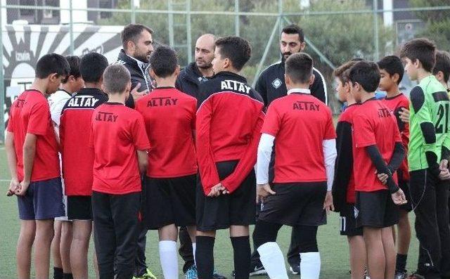 Altay, Altyapıda Çalışmaları Hızlandırdı