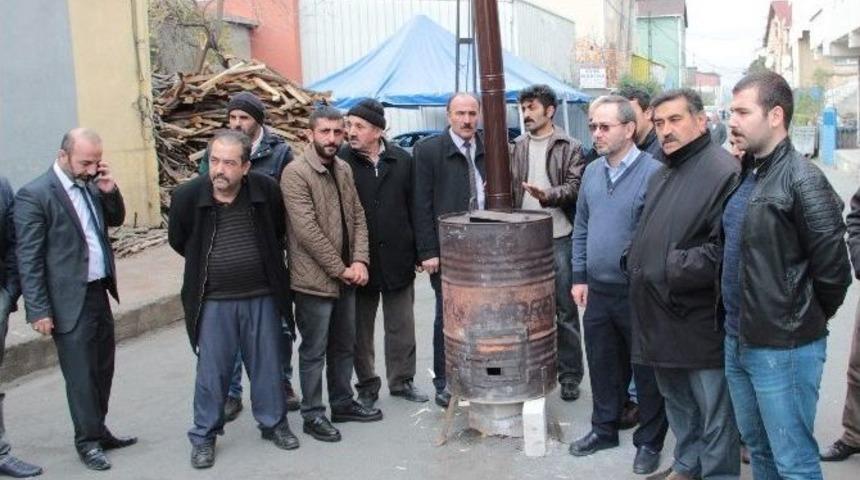 Uyuşturucu Satıcılarına Savaş A&ccedil;an Mahallelinin Soba Başında N&ouml;beti S&uuml;r&uuml;yor