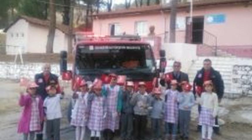 Burhaniye&rsquo;de &Ouml;ğrencilere Yangın S&ouml;nd&uuml;rme Dersi
