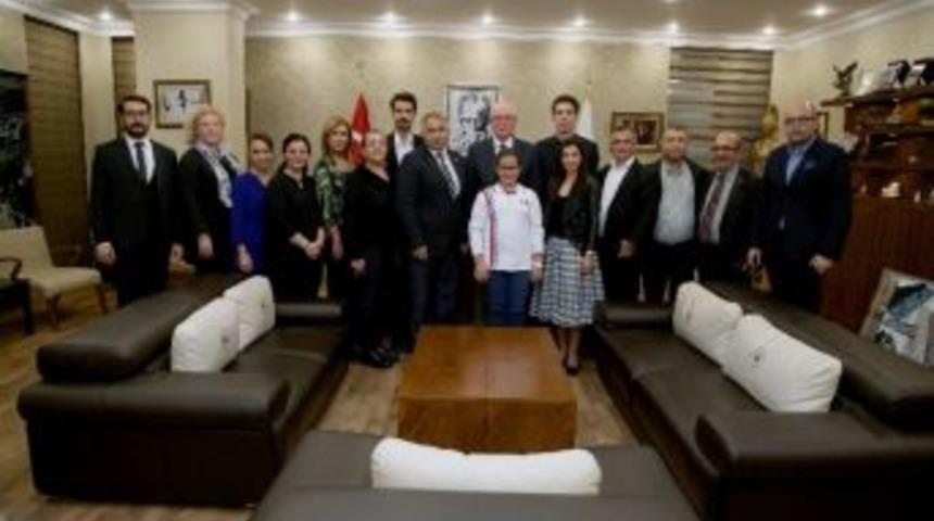 Başkan Kurt, Odunpazarı Kent Konseyi&rsquo;nin Yeni Y&ouml;netimi İle Bir Araya Geldi