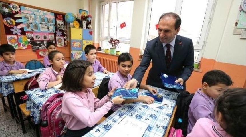 Vali Işık &Ouml;ğrencilerle Buluştu