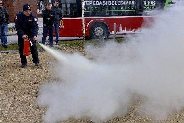 Tepebaşı Yangınla Mücadele Ekibi’nin Yangın Tatbikatı