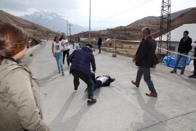 Hakkari'de Bayıltan Koşu