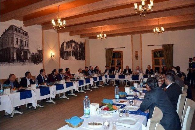 İki Alan İki B&ouml;lge Bir &Uuml;niversite 1