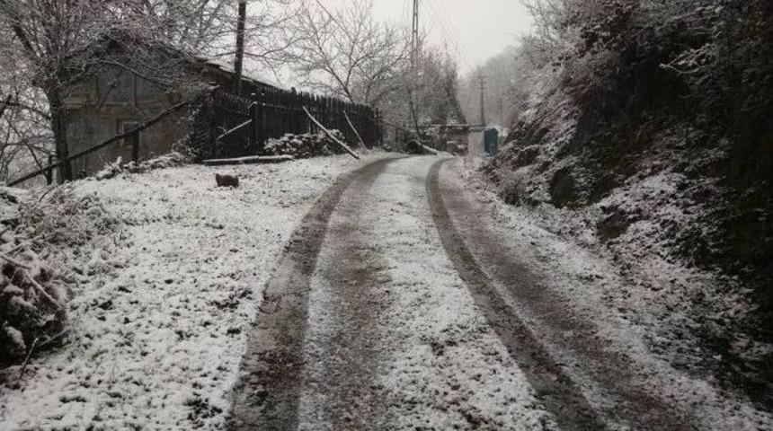 Zonguldak&rsquo;a Kar D&uuml;şt&uuml;