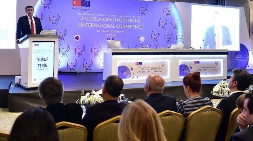 &ldquo;t&uuml;rkiye Ve Ab Ortak Değerleri: Eğitim Sistemine Yansımaları&rdquo; Konferansı