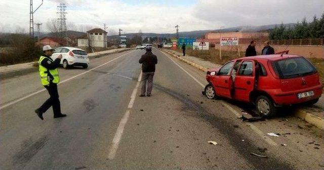 Kastamonu’da Otomobiller Çarpıştı: 5 Yaralı