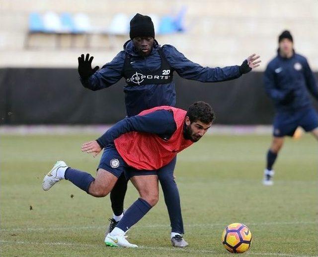 Osmanlıspor’da Diabate Sevinci 2