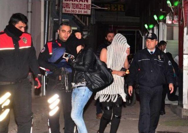 Adana'da Bar Ve Gece Kulüplerinde Asayiş Uygulaması