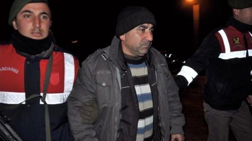 Otomobilin &Ccedil;arptığı Kadın &Ouml;ld&uuml;