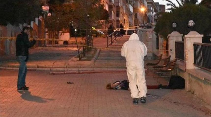 Boşandığı Eşini Sokakta &Ouml;ld&uuml;r&uuml;p Intihar Etti