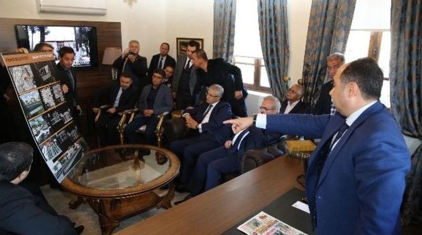 Vali Karaloğlu, Finike&rsquo;de Yapılan Yatırımları Denetledi