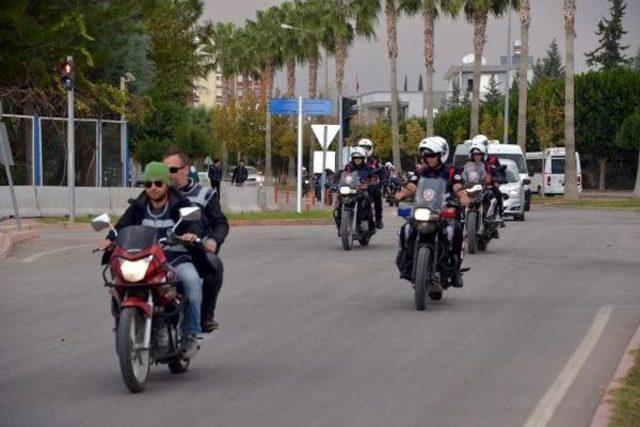 Pkk lıların Gösteri Yaptığı Mahallelere 500 Polisle Operasyon 3