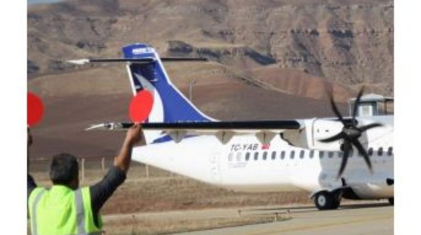 Siirt&rsquo;te Ekim Ayında 9 Bin 719 Kişi Hava Yoluyla U&ccedil;uş Yaptı