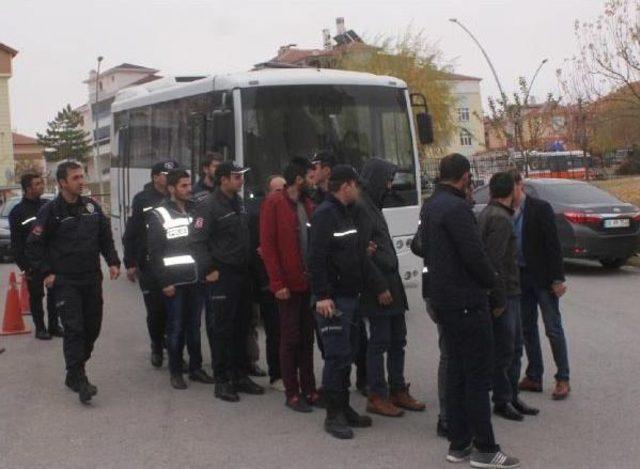 Karaman'da Fetö Operasyonunda 12 Şüpheli Serbest