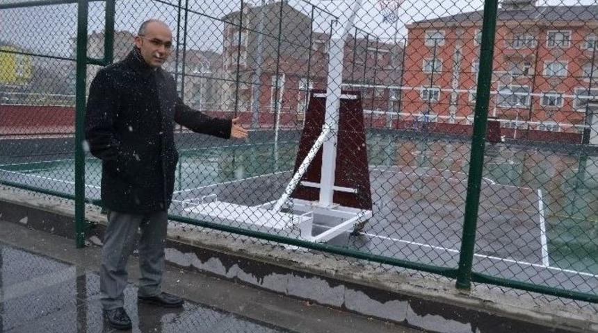 Yozgat&rsquo;ta A&ccedil;ılışı Ger&ccedil;ekleşmeden Tesise Zarar Verdiler