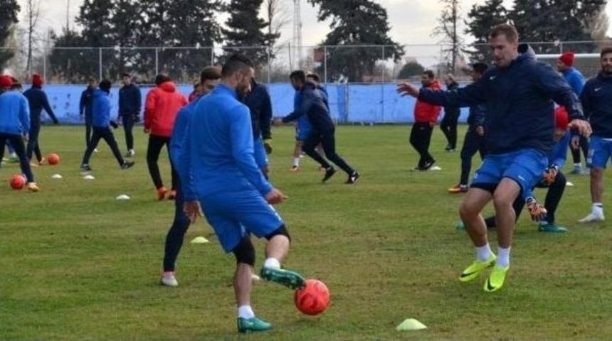 Balıkesirspor, B&uuml;y&uuml;kşehir Gaziantepspor Ma&ccedil;ının Hazırlıklarını S&uuml;rd&uuml;r&uuml;yor