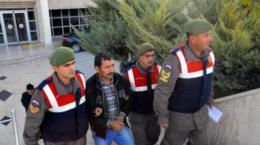 Esrar Imal Etmek I&ccedil;in Sera Kurmuş