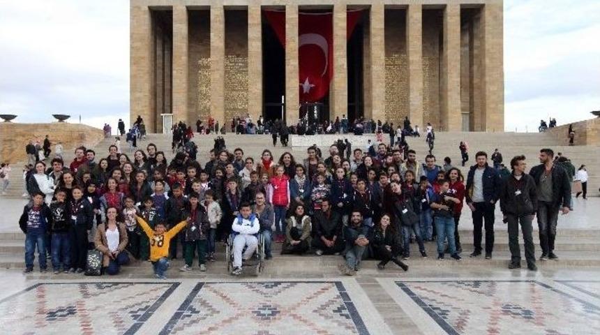 Yenimahalleli &Ccedil;ocuklar Anıtkabir&rsquo;de