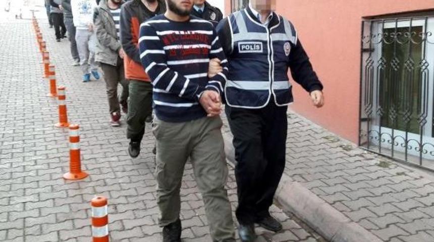 Kayseri'de Deaş Ş&uuml;phelisi 12 Kişi Adliyede