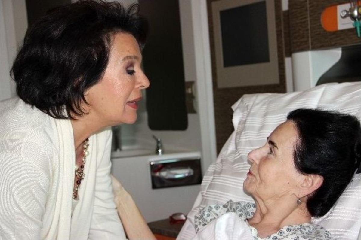 (&ouml;zel Haber) &Uuml;nl&uuml; Sanat&ccedil;ı Fatma Girik Ameliyat Oldu