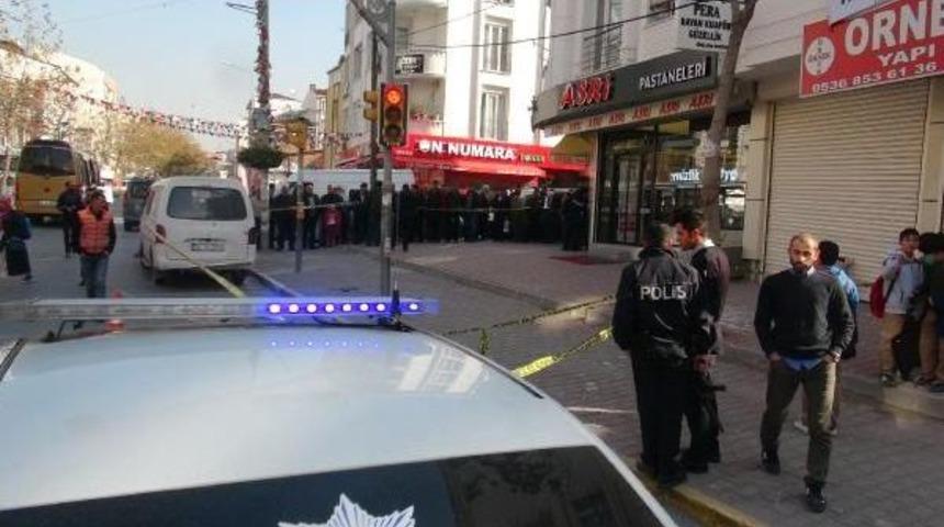 Esenyurt'ta Silahlı Saldırı (1)